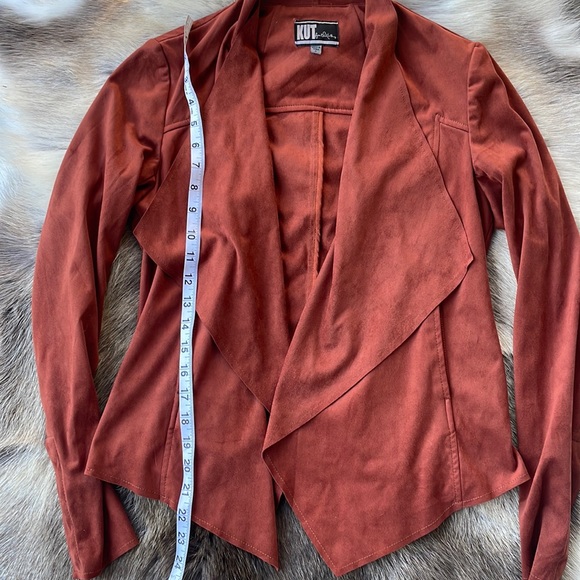 Kut from the Kloth Rust Brown Faux Suede Draped Front Jacket Size Small - Picture 4 of 11